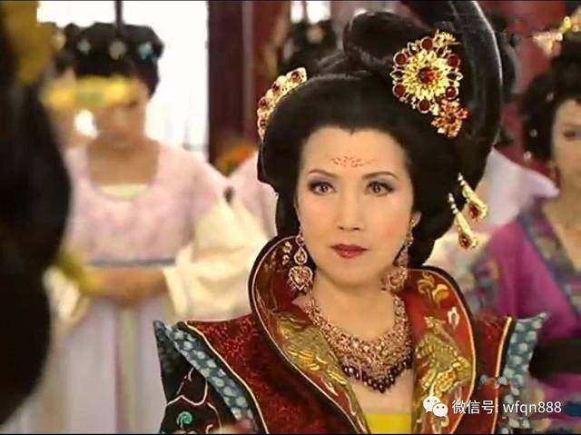 星空app官网:四巨头合砍91分 勇士128-120胜鹈鹕(图1) 星空app官网